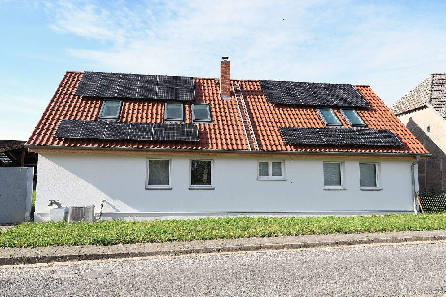 Uckermark - Ökologisch saniertes Bauernhaus mit Drei-Seitenhof, großzügigem Garten und Ausbaureserve! – Passow – Vorschaubild 3