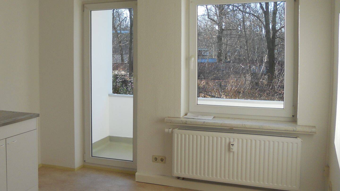 Charmante kleine Wohnung mit Loggia – Chemnitz – Vorschaubild 5