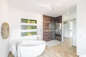 DESIGNHAUS DER EXTRAKLASSE – 51375 Leverkusen – Vorschaubild 2