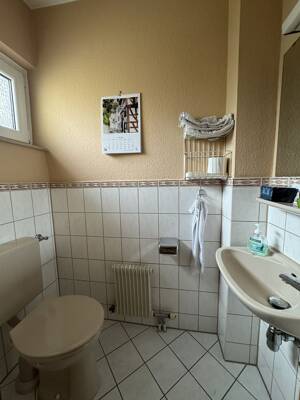 Individuelle Splitlevel-Bauweise mit Ausbaupotential am Feldrand von Lövenich – 50859 Köln – Vorschaubild 4