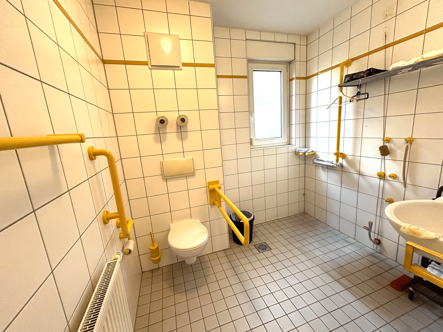 Seniorenappartement im Pflege- & Wohnzentrum "MAX" am Rennweg,Nbg - für Kapital u. Eigenbedarf – Nürnberg – Vorschaubild 6