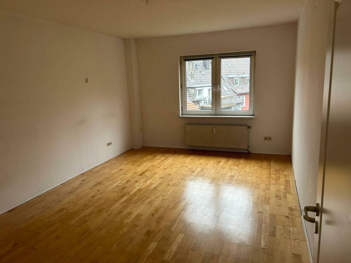 Elegante Maisonettewohnung mit Balkon in erstklassiger Lage von Essen-Holsterhausen. – 45147 Essen – Bild 1 von 5