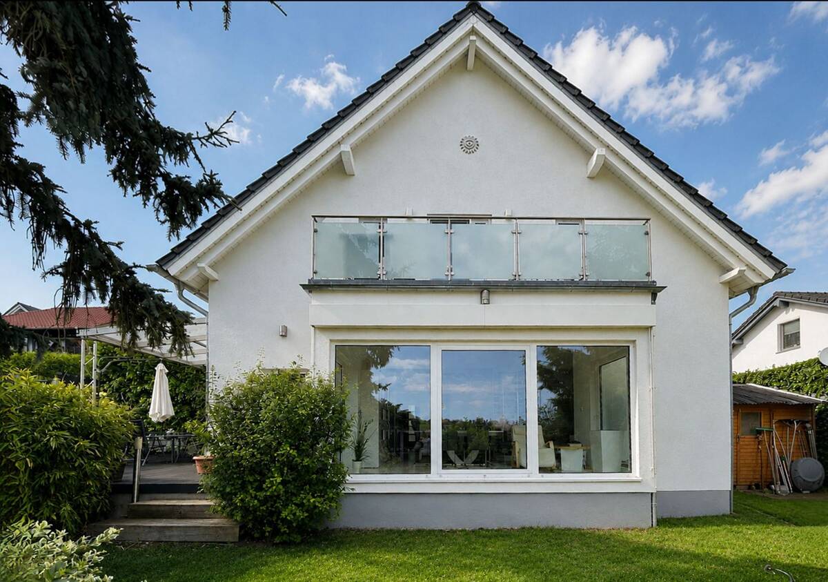Modernes Einfamilienhaus mit Weitblick in Erfurt-Tiefthal – 99090 Erfurt – Bild 1 von 9