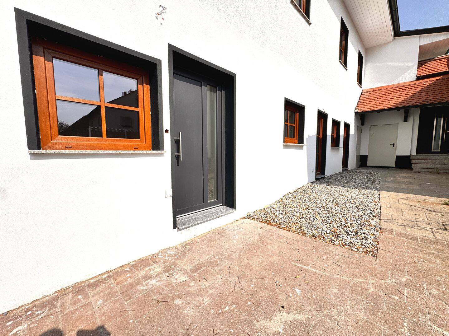 Provisionsfrei - Renovierte 3 Zimmer Wohnung mit Terrasse und Stellplatz in Heßdorf – Heßdorf – Vorschaubild 5