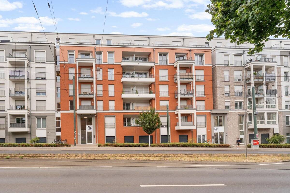 Exklusive 87 m² Wohnung in zentraler Lage mit Aufzug, klimatisiert, Fußbodenheizung, sofort zu beziehen – 40233 Düsseldorf – Bild 1 von 9