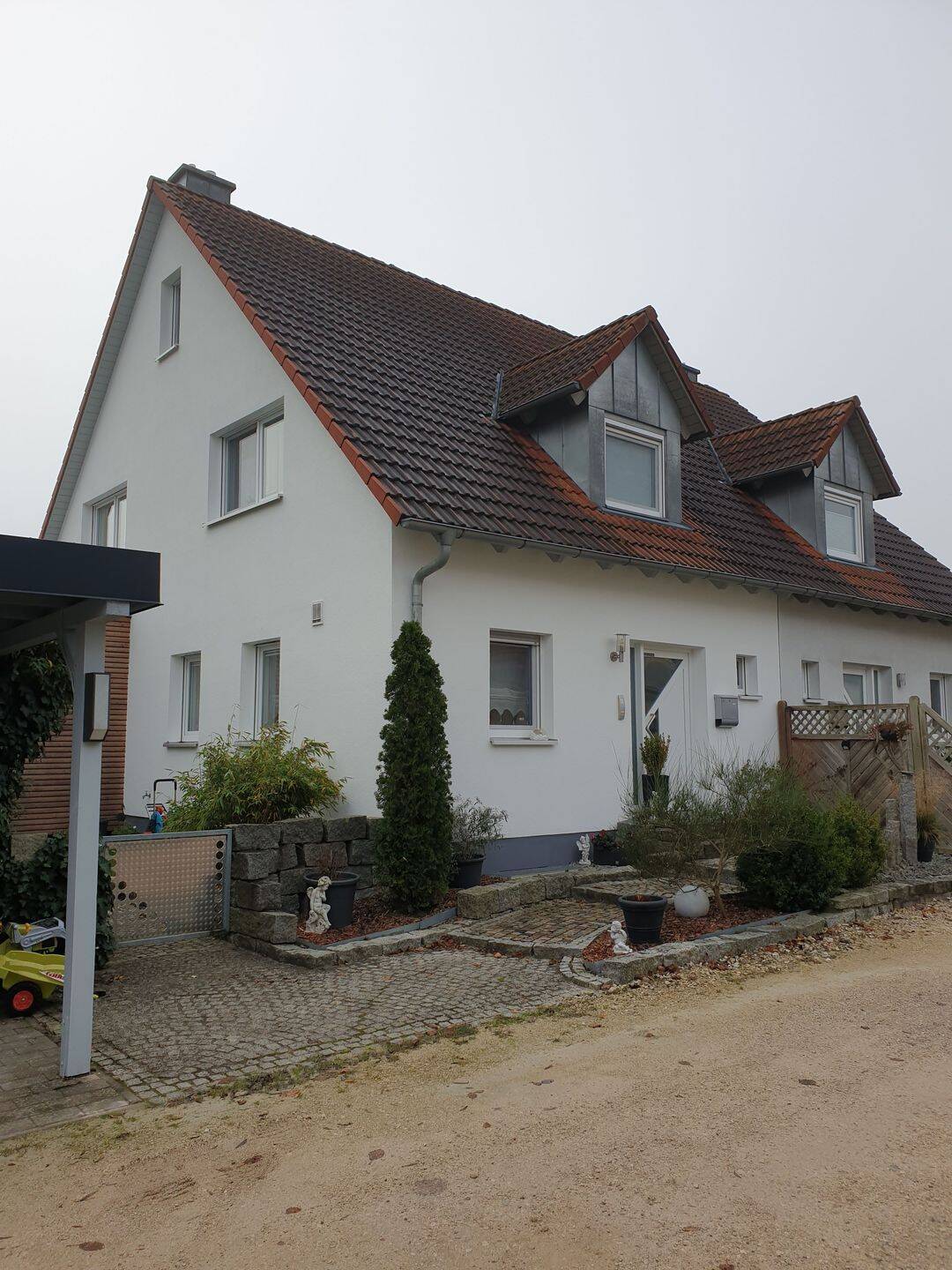 Einziehen und wohlfühlen - DHH in Unterferrieden – Burgthann – Bild 1 von 9