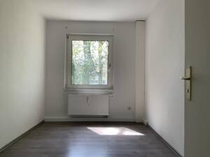 Bezugsfertige 3-Zimmer-Wohnung mit neuem Duschbad im Erdgeschoss – 45892 Gelsenkirchen – Vorschaubild 6