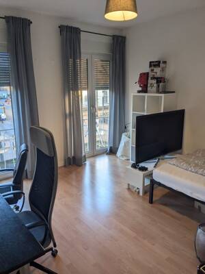 26 m² WG-Zimmer direkt am Marktplatz in Darmstadt – 630 € warm – 64283 Darmstadt – Vorschaubild 3