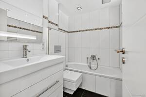 GEORGI: Moderne Maisonette-Wohnung mit zwei Balkonen & Homeoffice in Pasing – 81241 München – Vorschaubild 4