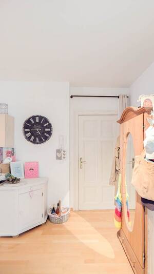 HOMESK - Altbaucharme in Berlin-Mitte | Lichtdurchflutete 2-Zimmer-Wohnung nahe Rosenthaler Platz – 10119 Berlin – Vorschaubild 8