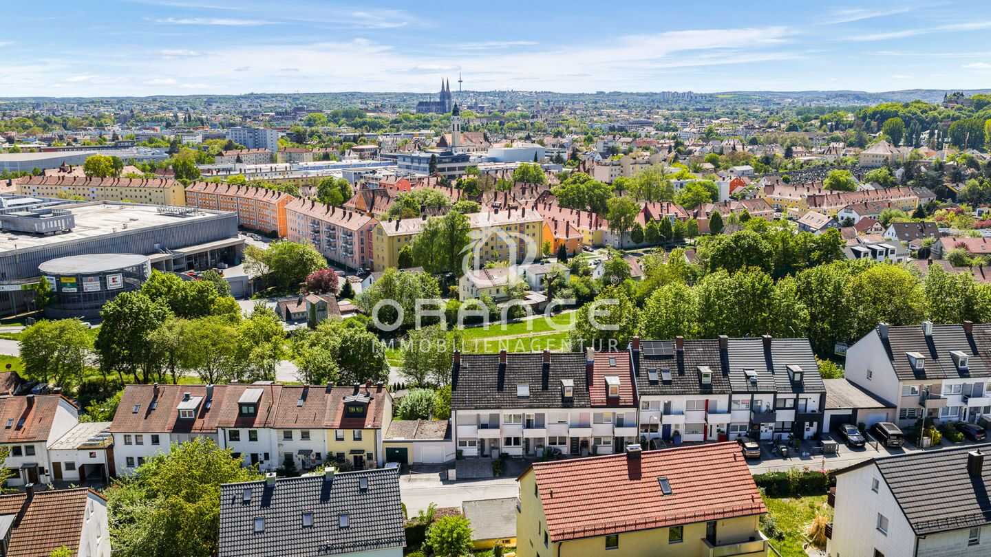 ***Sallerner Berg - Reihenmittelhaus mit mit großem Garten und ausreichend Platz*** – Regensburg – Vorschaubild 3