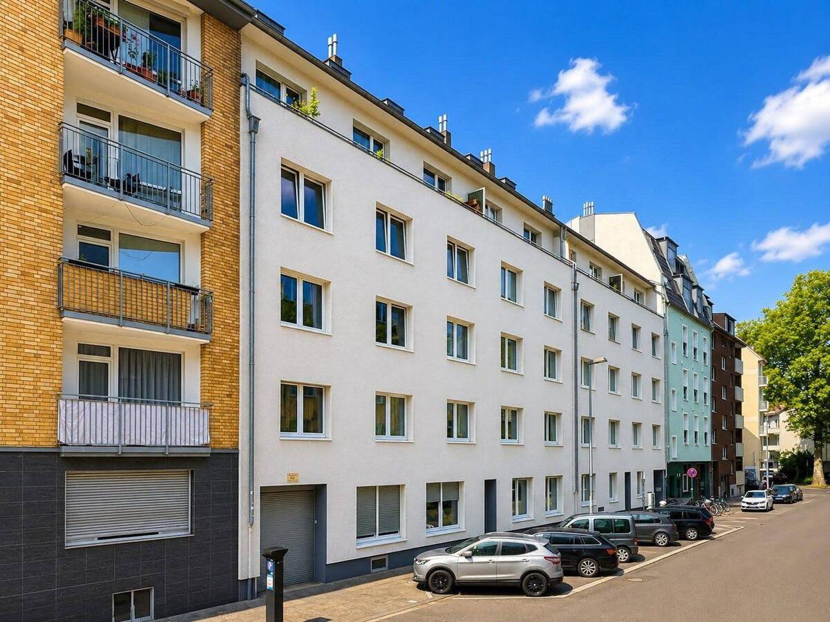 Kölner Südstadt: Günstig unter Marktwert kaufen & gewaltiges Mietsteigerungspotenzial sichern! – Wormser Str. 49, 50677 Köln – Bild 1 von 9
