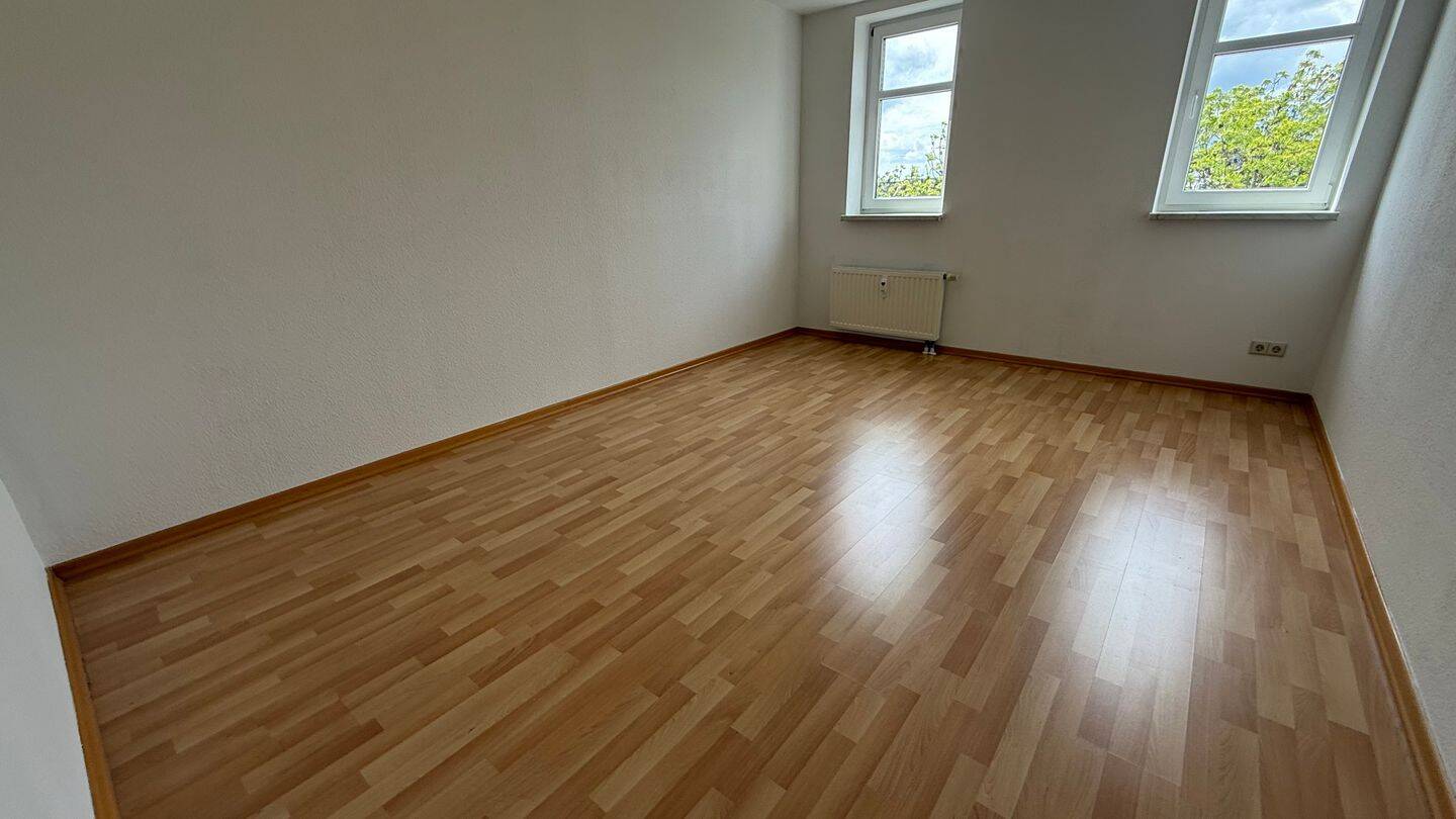 EBK inklusive !!! - im DG - WG-gerecht - Bad mit Fenster – Chemnitz – Vorschaubild 6
