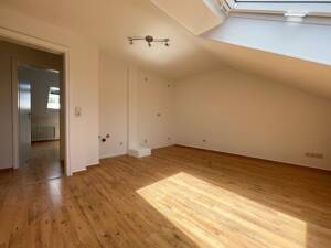 Frisch renovierte Dachgeschosswohnung in Bochum-Weitmar | ca. 57m² mit Gemeinschaftsgarten – 44795 Bochum – Vorschaubild 3