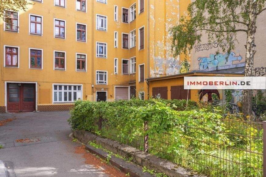 IMMOBERLIN.DE - Toplage in Kreuzberg! Zinshaus mit Remise plus Baugrundstück – Berlin – Bild 1 von 6