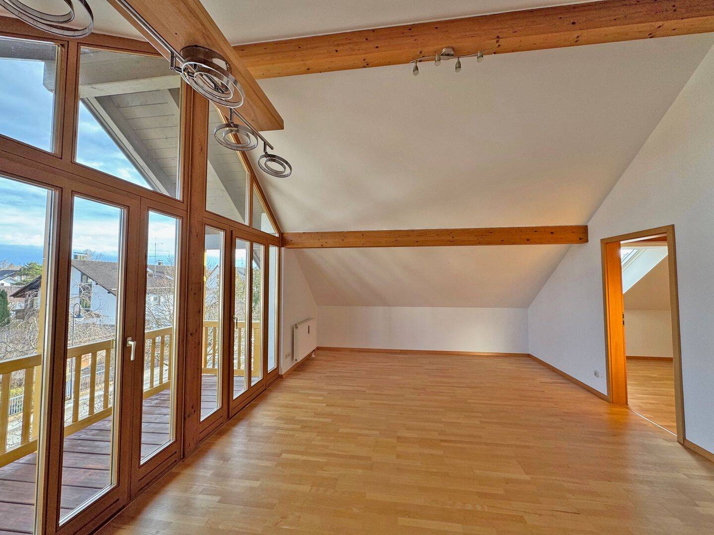 2-Zi.-Dachgeschoss mit Süd-Balkon - Bezugsfrei - Neukeferloh – Grasbrunn – Vorschaubild 9