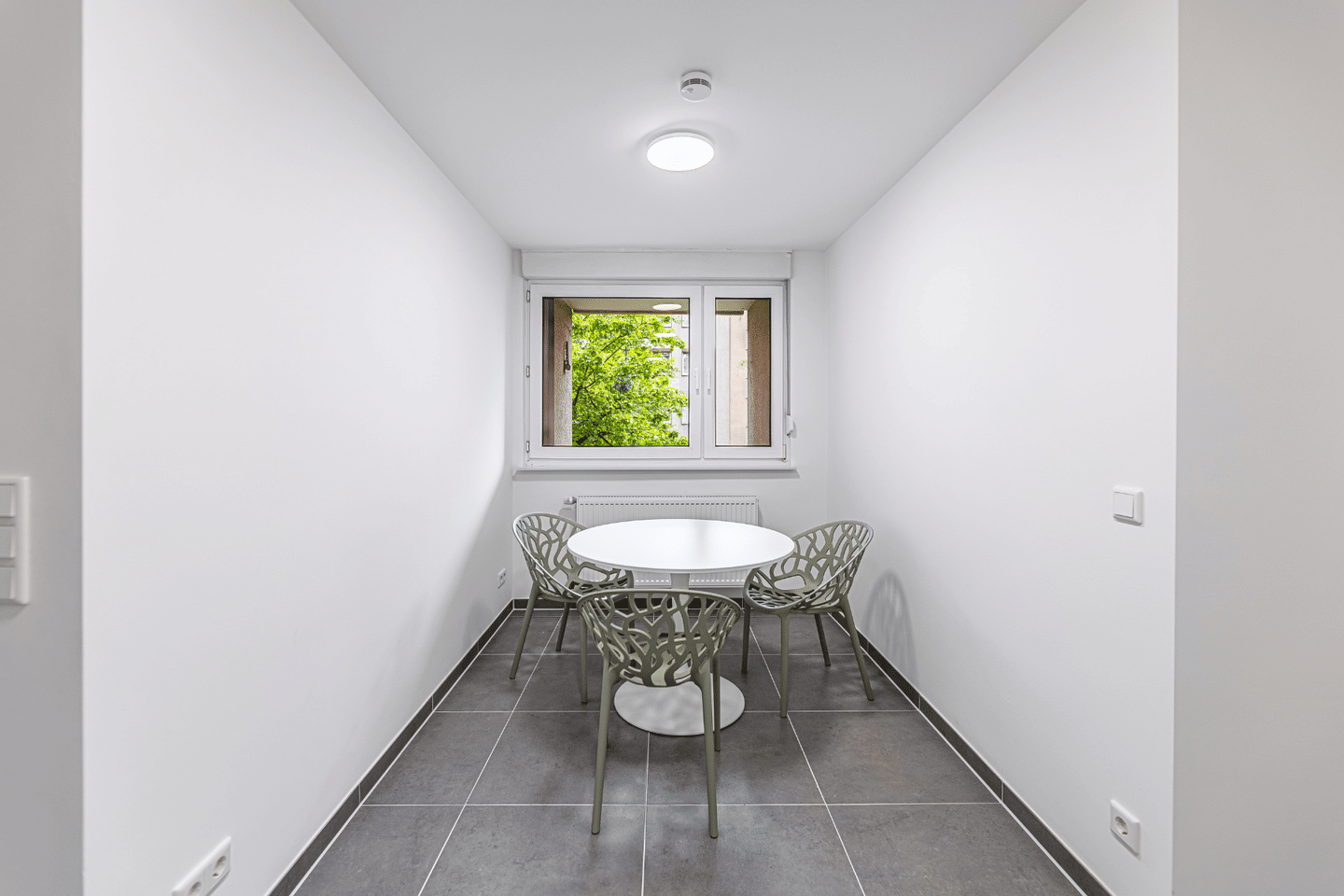 Möbliertes WG Zimmer in modernisierter Wohnung in Nürnberg – Nürnberg – Vorschaubild 6