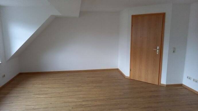 Erster Monat geschenkt! Helle 3-Zimmer DG-Wohnung, Aufzug – Chemnitz – Vorschaubild 8