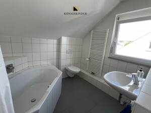Komplett modernisierte Dachgeschosswohnung mit hochwertiger Ausstattung in Stuttgart-Degerloch – 70597 Stuttgart – Vorschaubild 9