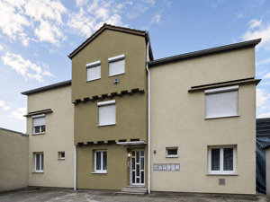 Attraktive 3-Zimmer-Wohnung mit Balkon in begehrter Lage von Stuttgart-Degerloch