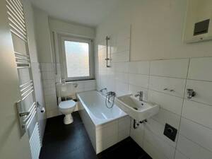 SOMMERAKTION* Kapitalanleger aufgepasst - 2 Zimmer Etagenwohnung-- GARAGENKAUF möglich! – Mintarder Weg 6, 40472 Düsseldorf – Vorschaubild 3