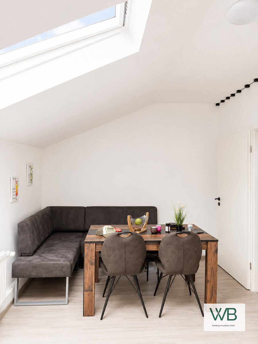 Neue Wohnung in Helmstedt 2 Obergeschoß mit Möbeln