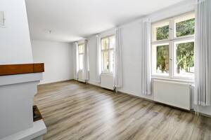 Viel Platz für die ganze Familie - Charmantes Wohnhaus in begehrter Wohnlage – 12683 Berlin – Vorschaubild 3