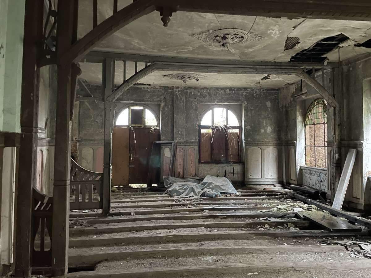 +++Historisches Wohn- und Geschäftshaus mit großem Potential in Ottweiler+++ Sanierungsbedürftig – Ottweiler – Bild 1 von 9