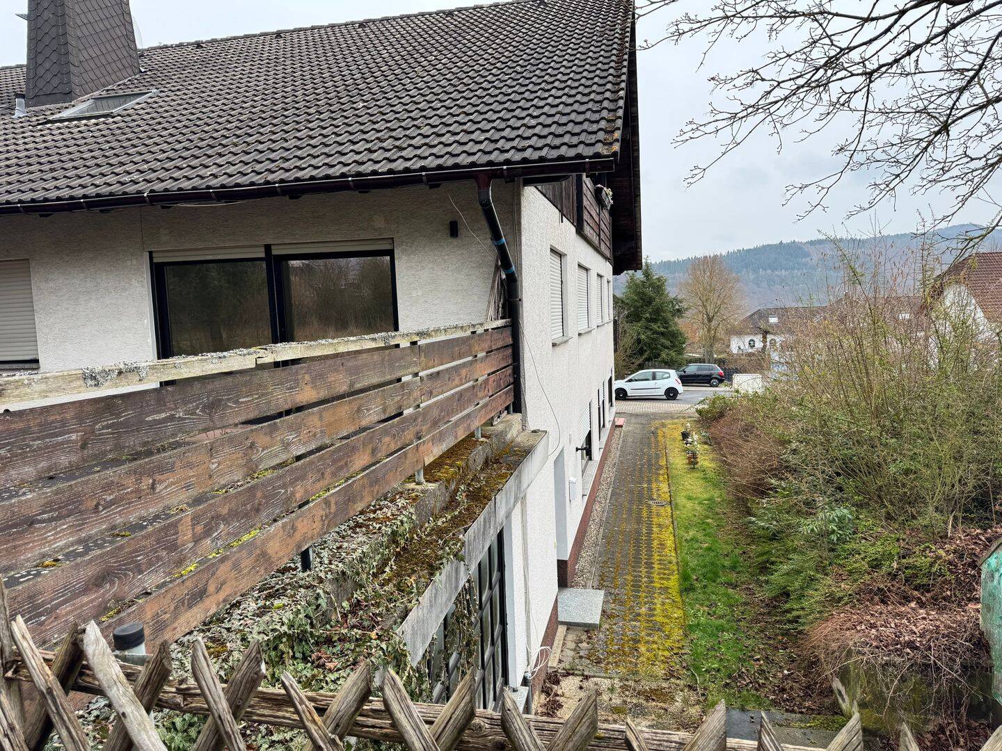 Wohnraum mit Substanz und Potenzial - MFH mit 7 Wohneinheiten, großem Grundstück und Garage – Bad Zwesten – Vorschaubild 5