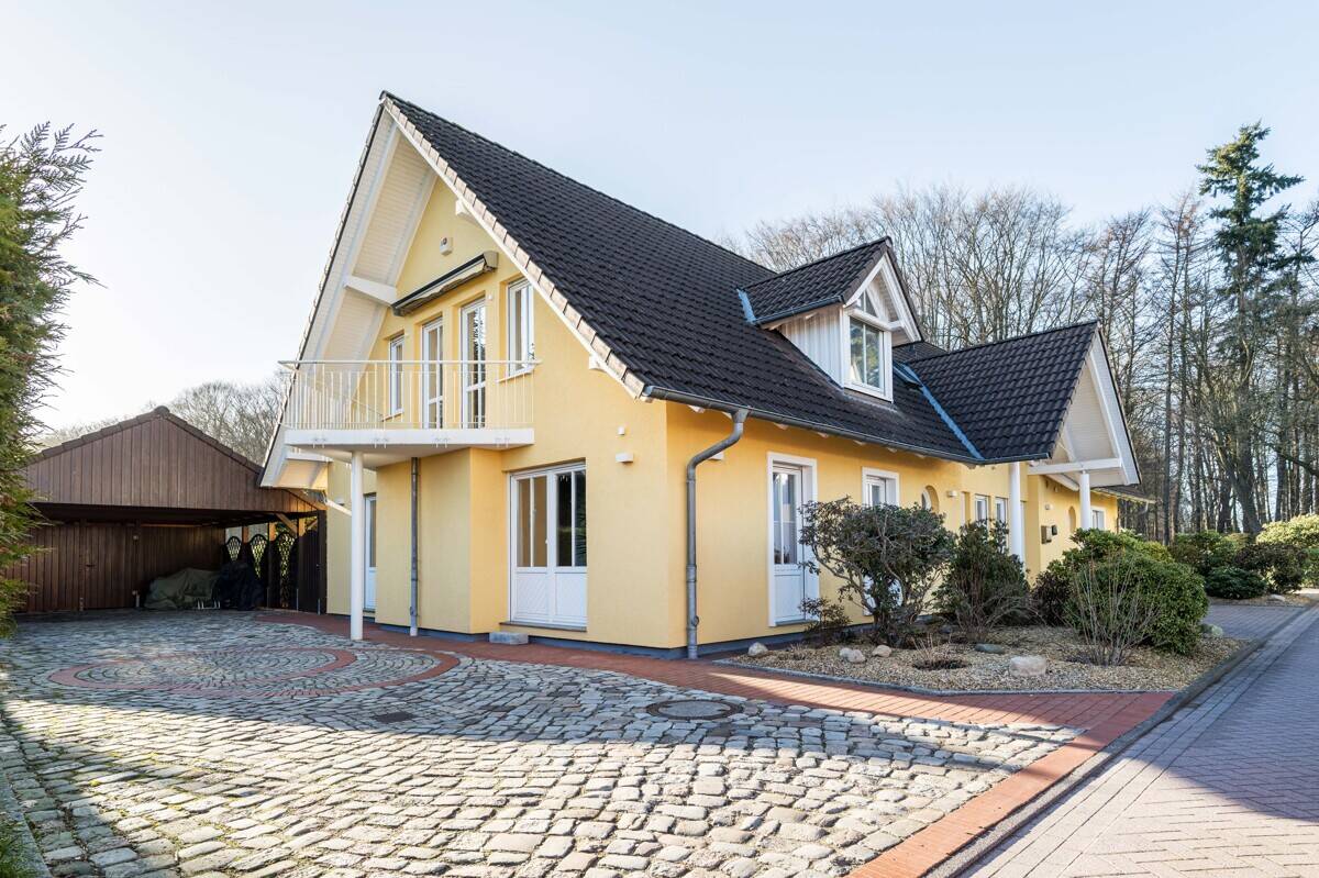 Lichtdurchflutete Einliegerwohnung am Wasserwerkswald zu verkaufen – Bremerhaven – Bild 1 von 9
