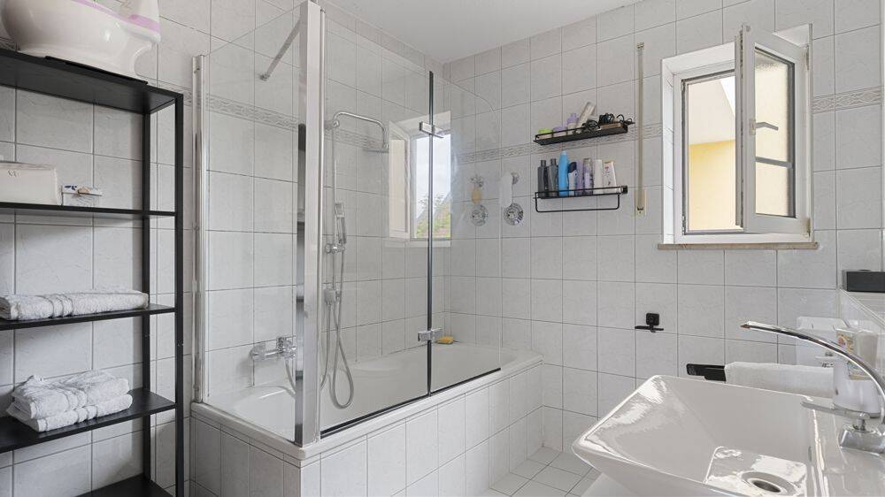 3-Zi-Whg mit Balkon und TG in zentraler Lage zwischen Stadtzentrum und Audi – Ingolstadt – Vorschaubild 7