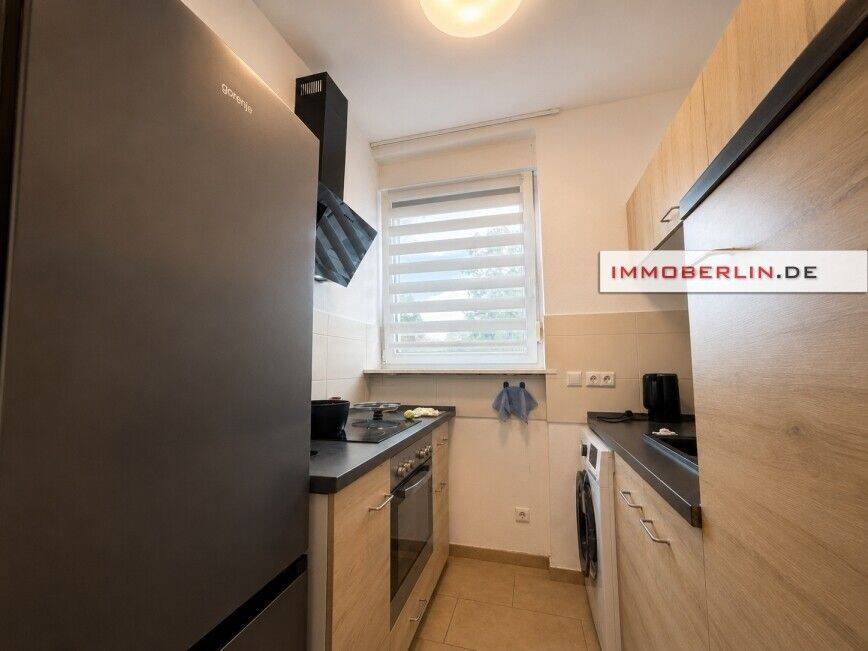 IMMOBERLIN.DE - Helle & stilvoll modernisierte Wohnung mit Südwestbalkon beim Fennsee – Berlin – Vorschaubild 3