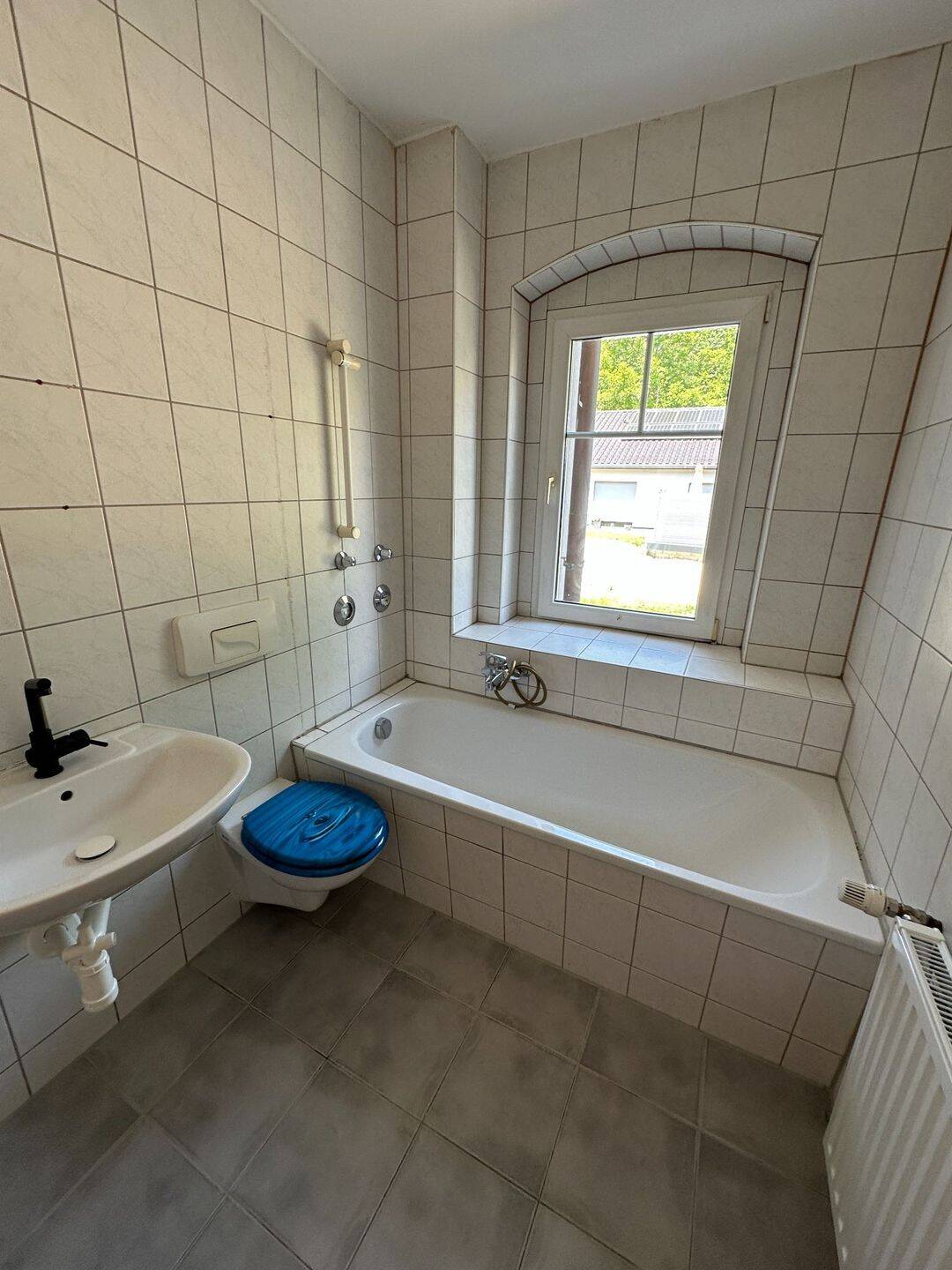 Saniertes 1-Zimmer-Apartment im 1. Stock in Chemnitz – Chemnitz – Vorschaubild 3