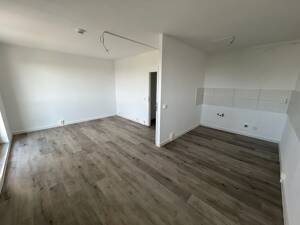Genau das Richtige! Helle 3-Zimmer-Wohnunt mit großem Balkon! – 39116 Magdeburg – Vorschaubild 3