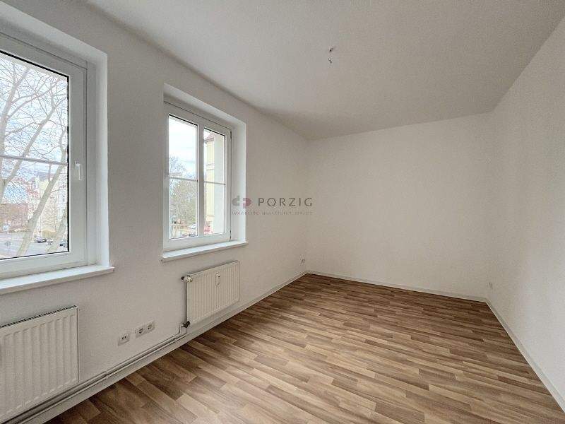 Sonnig. Hell. Perfekt für Singles - Wohnung mit Balkon - EBK möglich – Chemnitz – Vorschaubild 2