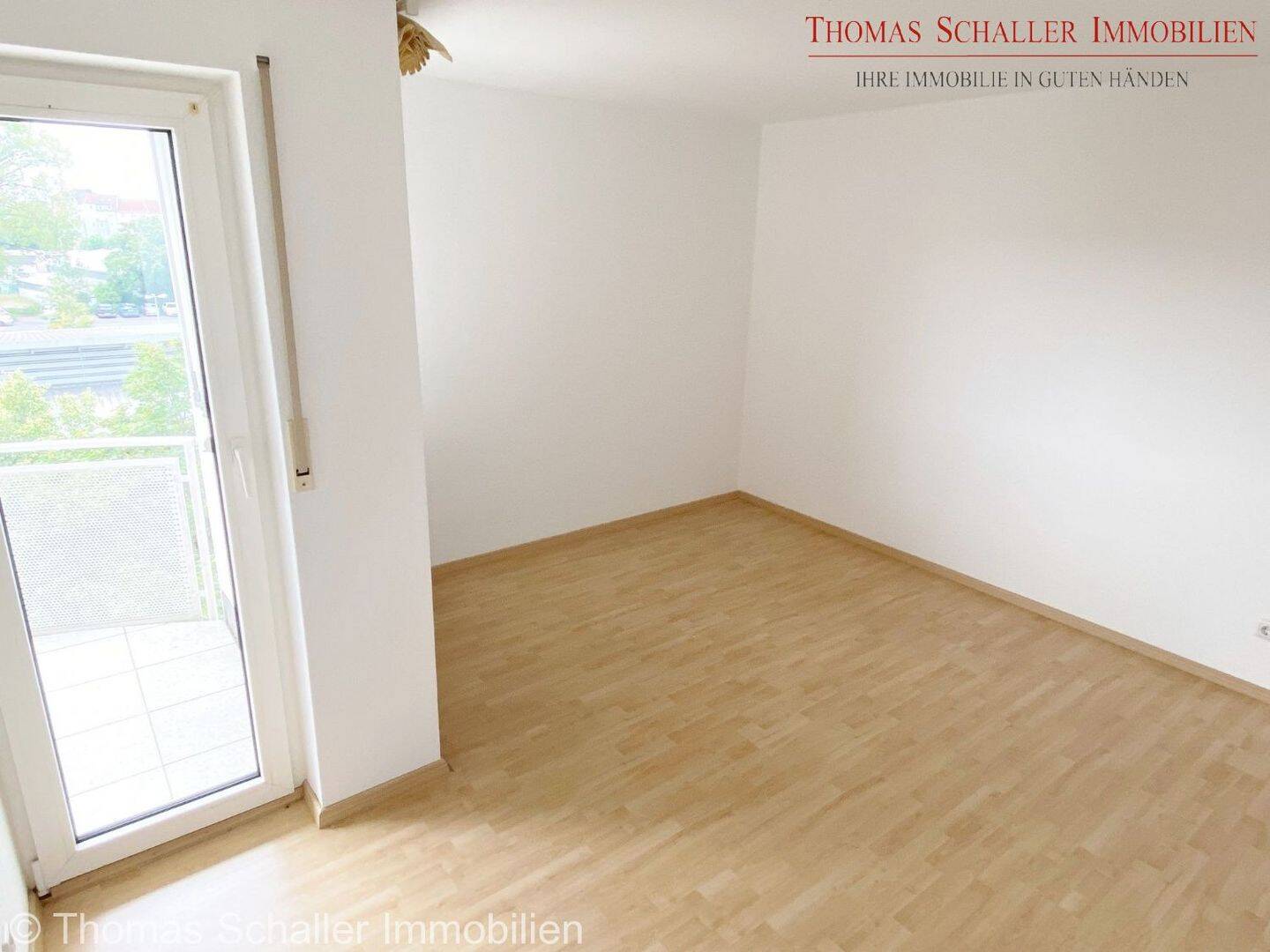 Top 3 Zimmer-Wohnung mit 93 m², EBK , Süd-Balkon, Aufzug und KFZ-Stellplatz in Nürnberg Nord – Nürnberg – Vorschaubild 7