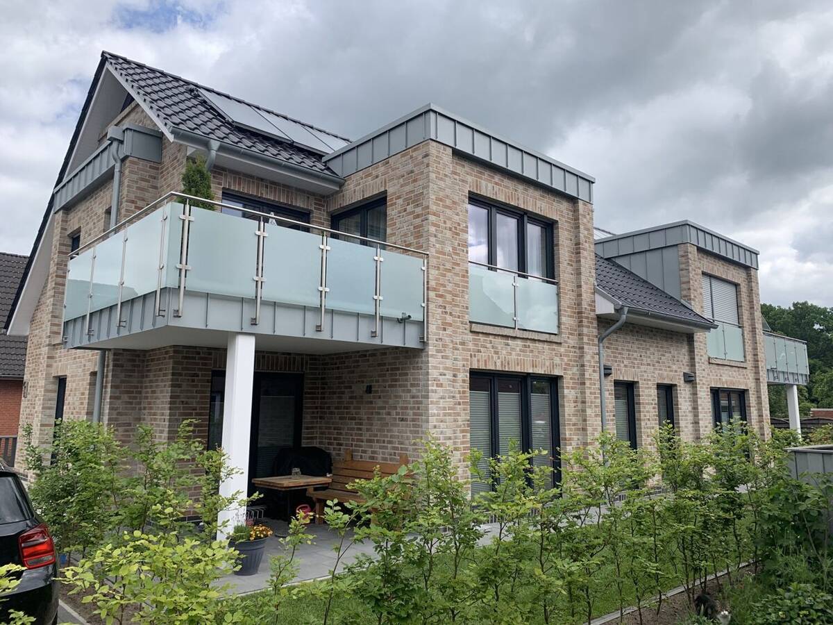 Außergewöhnliche Erdgeschosswohnung in Ohmstede – 26125 Oldenburg – Bild 1 von 1