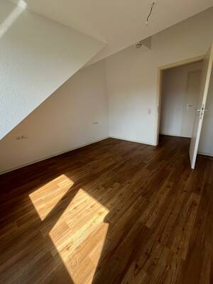 Gemütliche 3 Zimmer-Wohnung im Dachgeschoss – 70372 Stuttgart – Vorschaubild 8