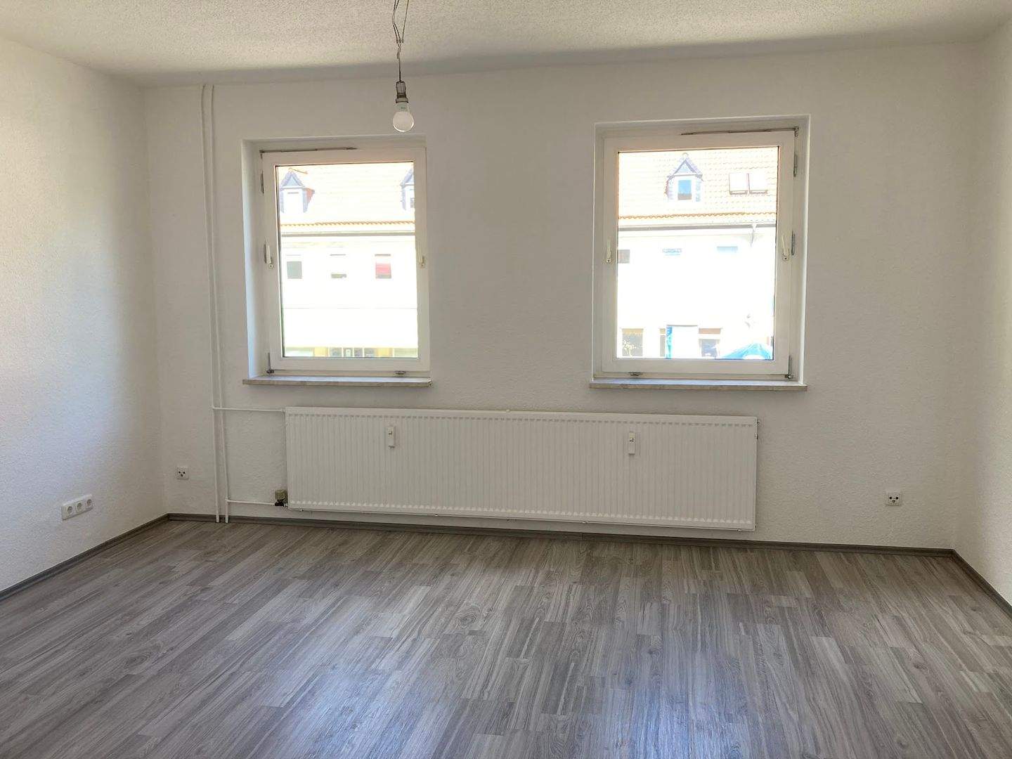 Wohnen mit Wohlfühlfaktor - charmante 3-Zimmer-Wohnung (Musterbilder) – Salzgitter – Vorschaubild 2