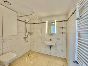 Barrierefreies Apartment mit separater Küche, verglaster Loggia und Weitblick – 12489 Berlin – Vorschaubild 6