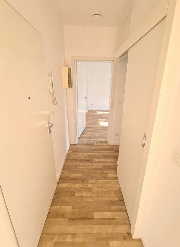 Ihr neues Zuhause! Attraktive Zwei-Zimmer-Wohnung – Chemnitz – Vorschaubild 2