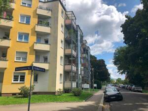 3-Zimmer-Wohnung mit Balkon in Laubegast zu vermieten! – 1279 Dresden – Vorschaubild 2