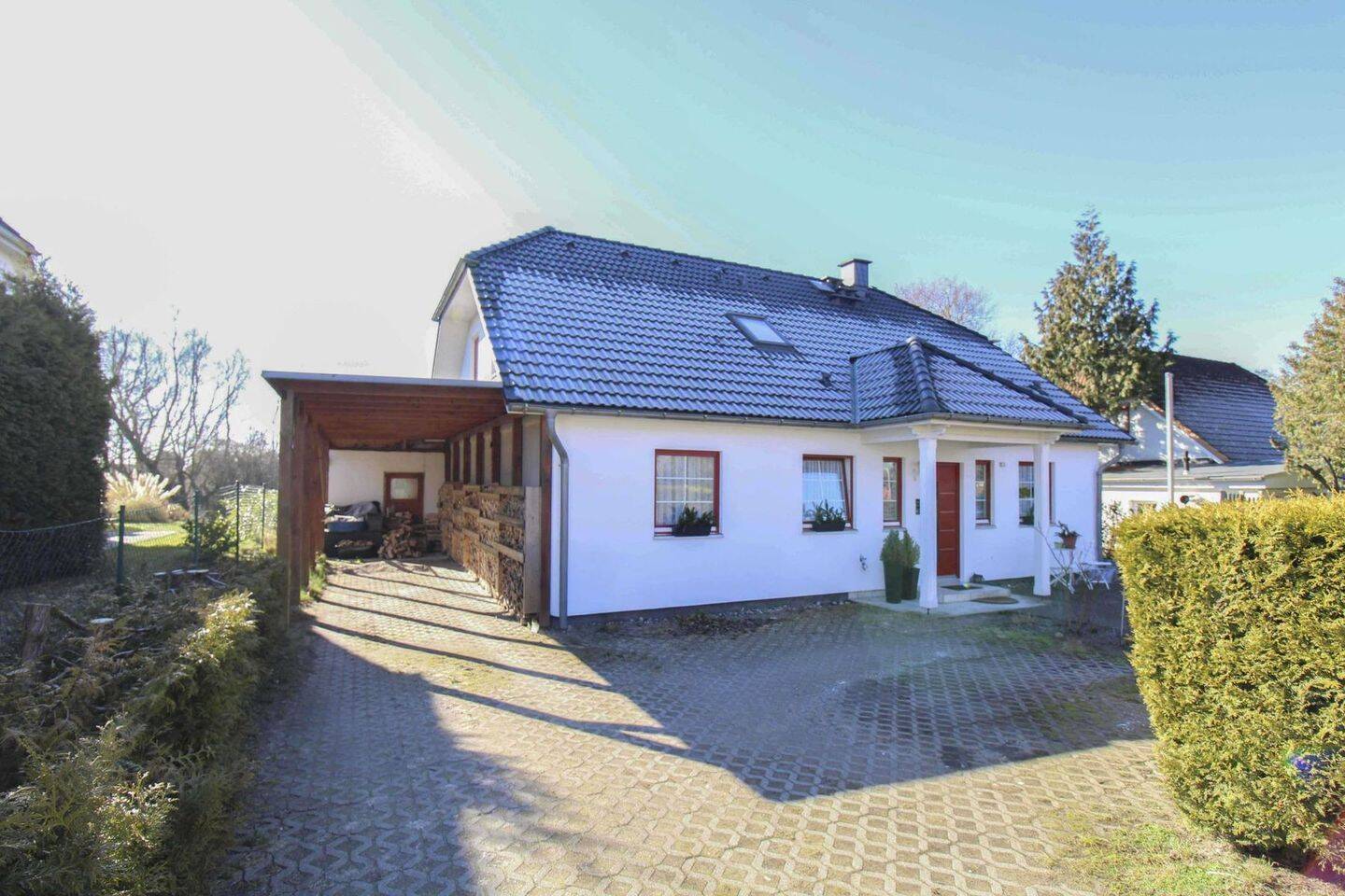 Preissenkung: Zwei Wohneinheiten oder großes Einfamilienhaus mit Garten in Dreschvitz – Dreschvitz – Vorschaubild 3