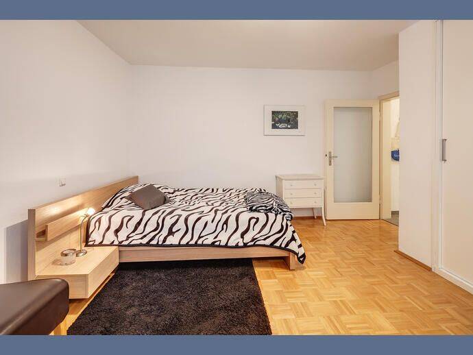 Möbliert: Möblierte Wohnung in sehr guter Lage Schwabing – München – Vorschaubild 5