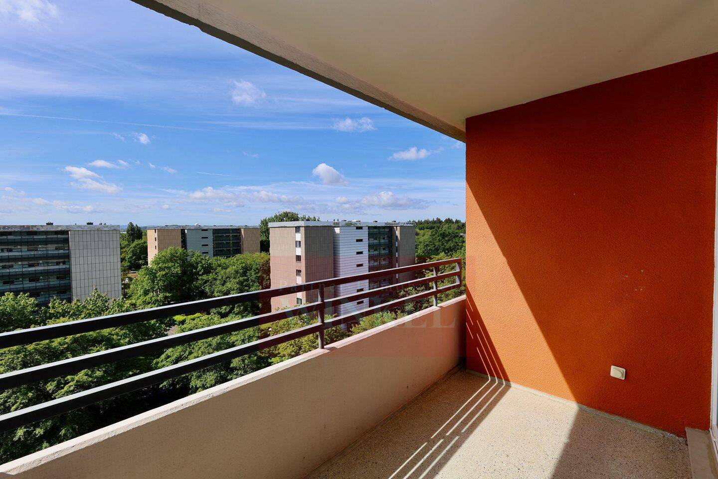 2-ZIMMERWOHNUNG MIT EINBAUKÜCHE, STELLPLATZ & BALKON -leerstehend- – Bonn – Vorschaubild 8