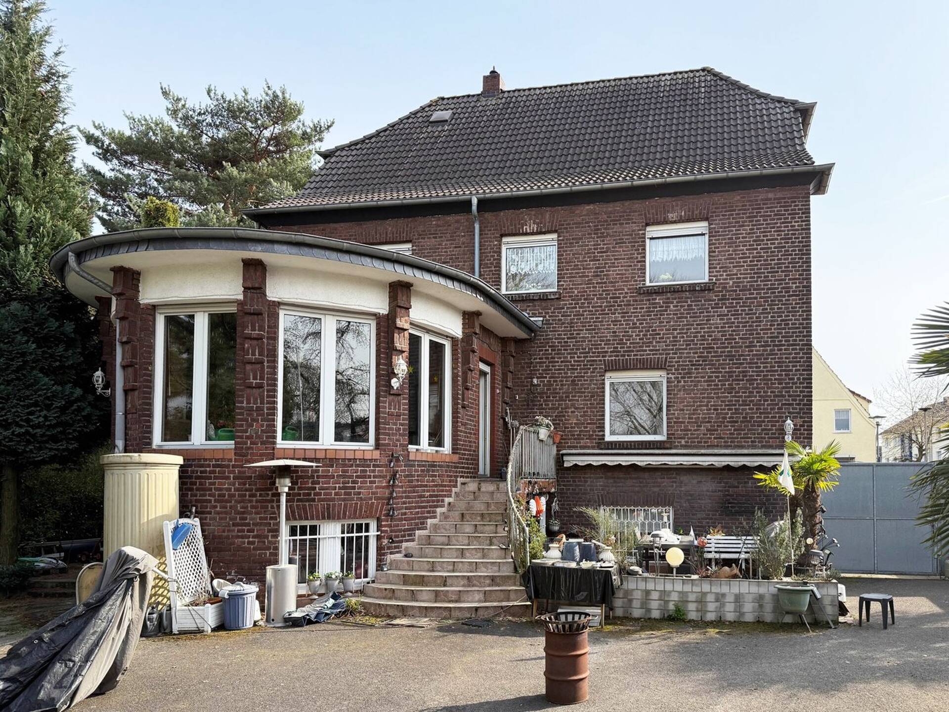 Mehrfamilienhaus in 51147 Köln mit 310 m² kaufen