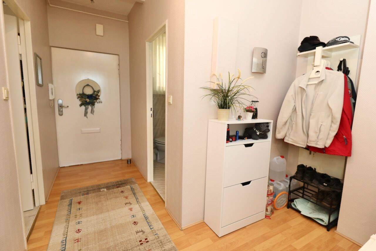 MIT AUFZUG, SÜDWEST-LOGGIA & PARKPLATZ-OPTION - SEHR GEPFLEGT - AUS 2 EINHEITEN ZUSAMMENGELEGT – Berlin – Vorschaubild 2