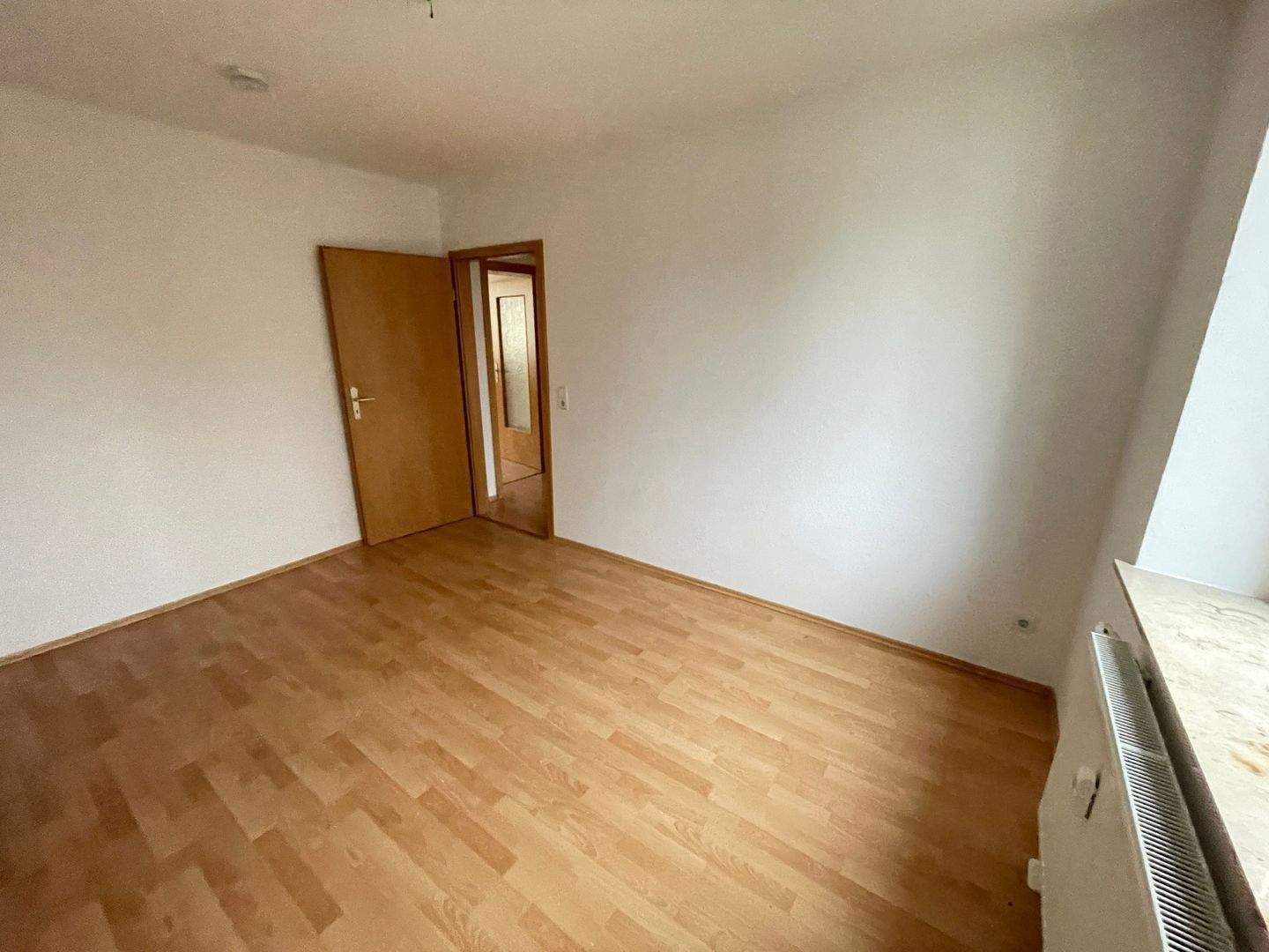 Humboldthöhe OOOO tolle 2 Zimmer Wohnung zum WOHNFüHLEN OOO – Chemnitz – Vorschaubild 4