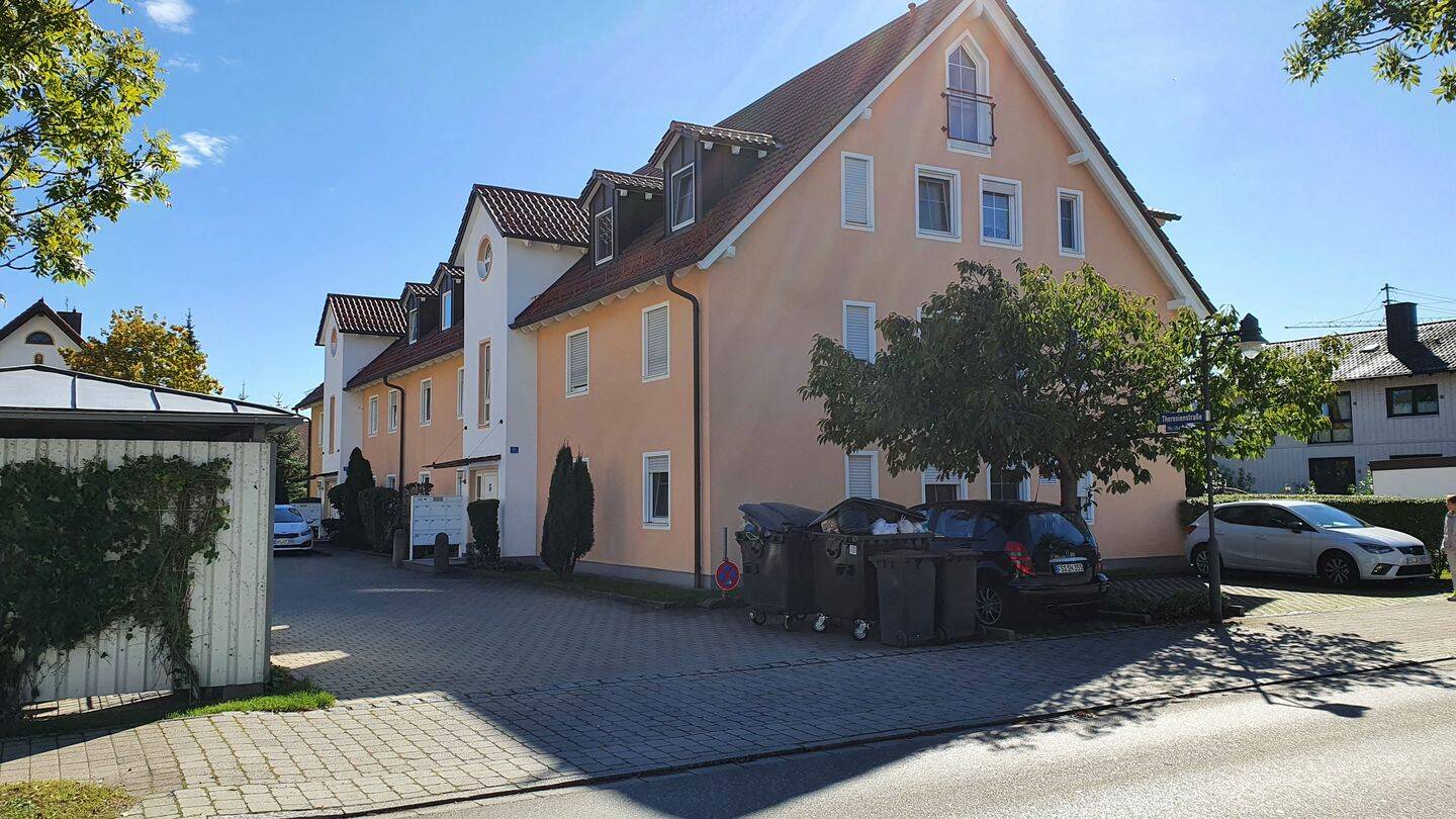 Helle Dreizimmerwohnung mit Balkon – Hallbergmoos – Vorschaubild 2