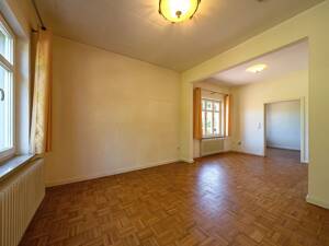Charmantes Wohnhaus im Landhausstil mit zwei Garagen im Grünen – 26129 Oldenburg – Vorschaubild 3